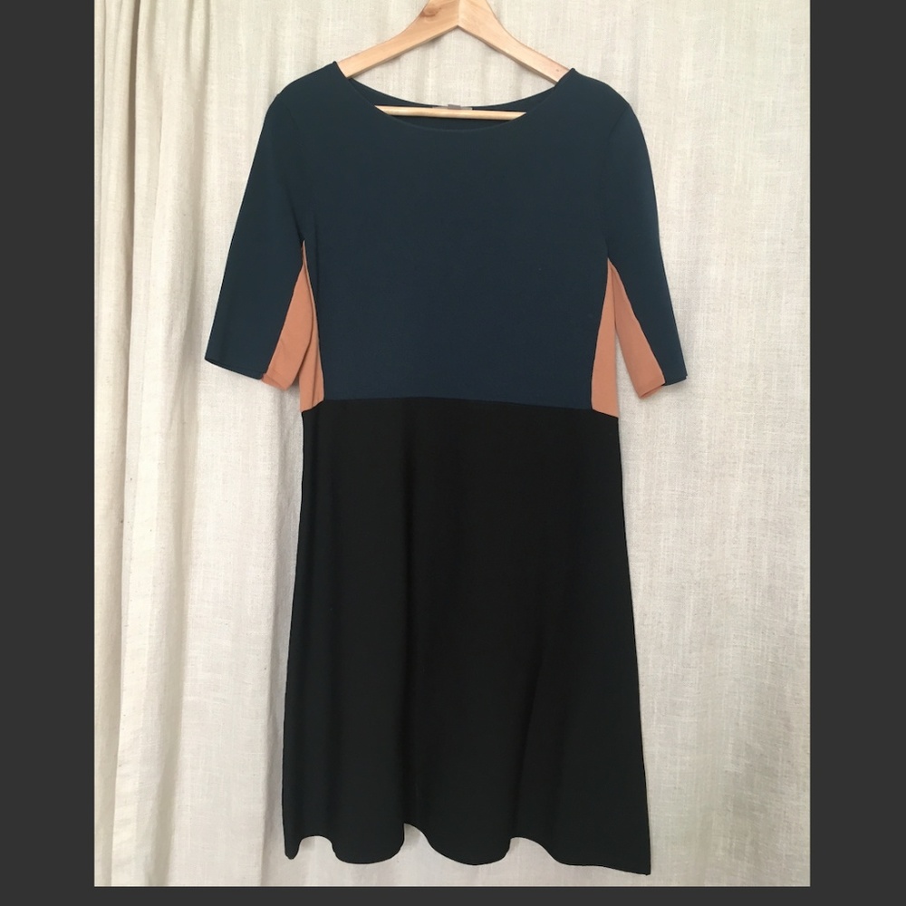 Color-blocked COS green and black dress